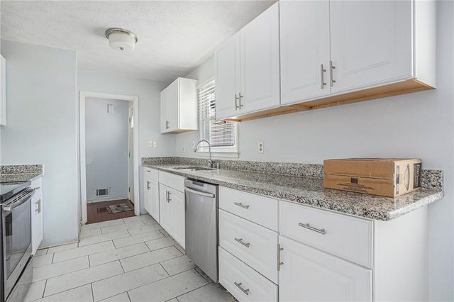 3660 Eagle Woods Circle, Lithonia, GA 30038