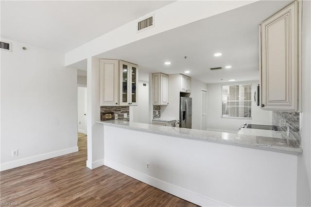 3554 Haldeman Creek DR 113, Naples, FL 34112