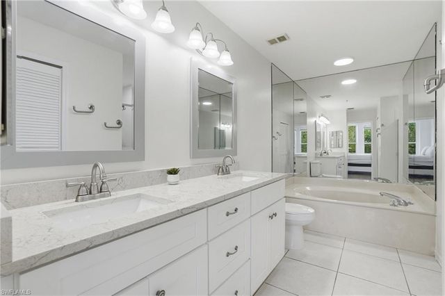 3554 Haldeman Creek DR 113, Naples, FL 34112