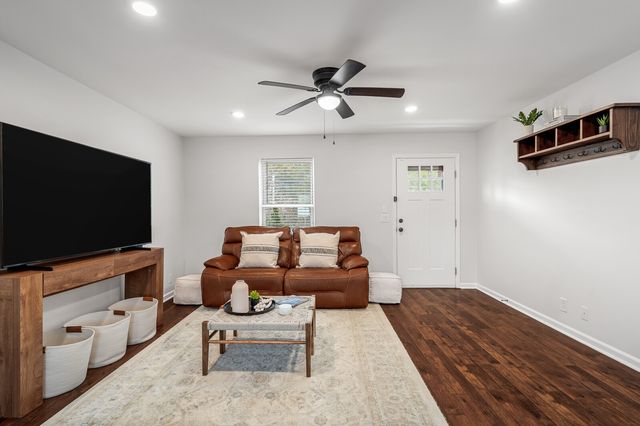 2741 Buena Vista Pike, Nashville, TN 37218