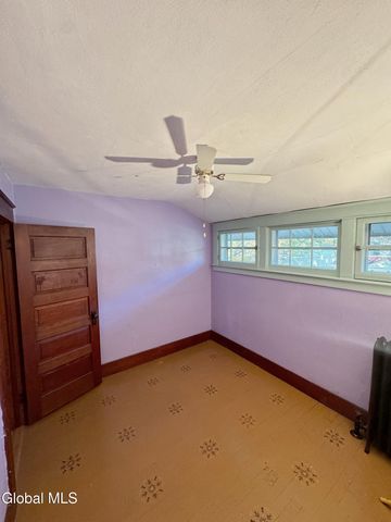 9 Lawton Avenue, Glens Falls, NY 12801