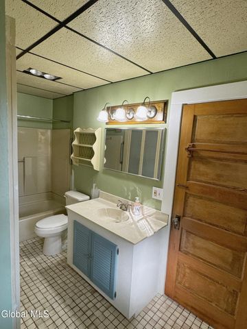 9 Lawton Avenue, Glens Falls, NY 12801