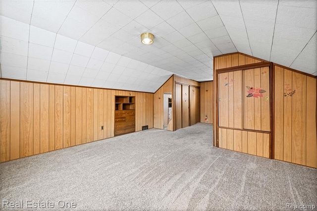 20688 Fleetwood Drive, Harper Woods, MI 48225