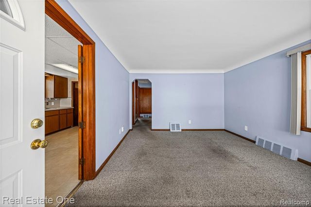 20688 Fleetwood Drive, Harper Woods, MI 48225