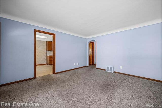 20688 Fleetwood Drive, Harper Woods, MI 48225