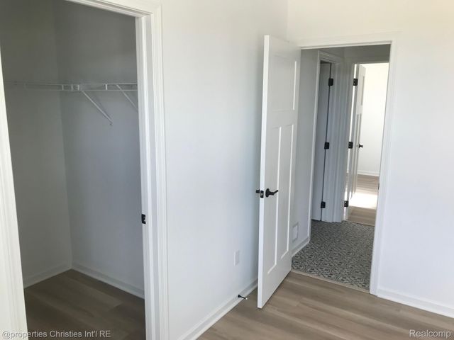 22150 Donnas Drive, Lyon Charter Township, MI 48178