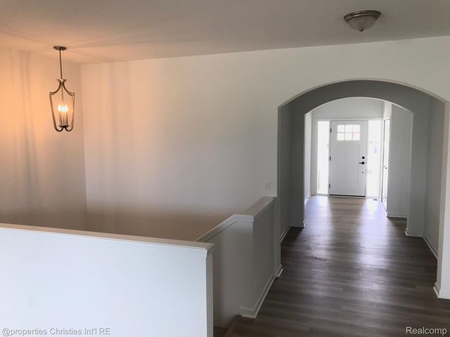 22150 Donnas Drive, Lyon Charter Township, MI 48178