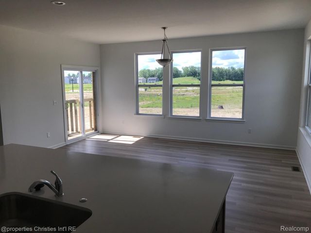 22150 Donnas Drive, Lyon Charter Township, MI 48178