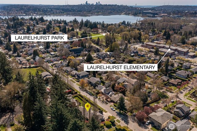 4550 49th Avenue NE, Seattle, WA 98105