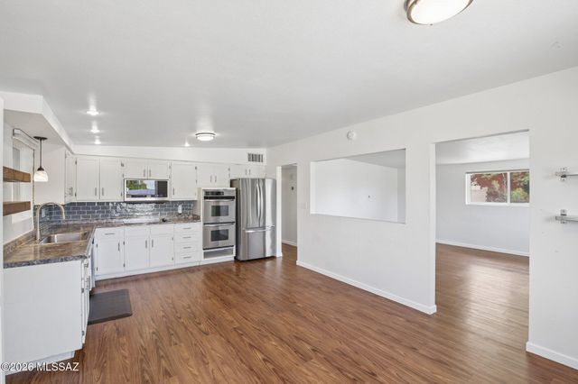 2441 W Wagon Wheels Drive, Tucson, AZ 85745