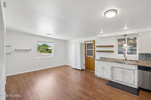 2441 W Wagon Wheels Drive, Tucson, AZ 85745
