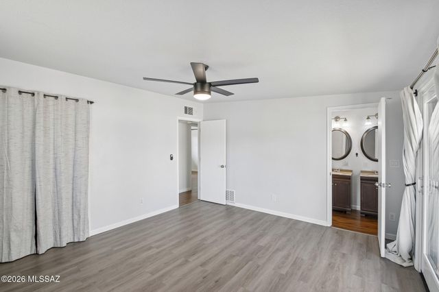 2441 W Wagon Wheels Drive, Tucson, AZ 85745