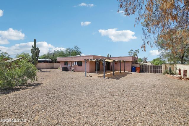 2441 W Wagon Wheels Drive, Tucson, AZ 85745