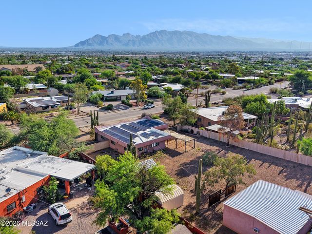 2441 W Wagon Wheels Drive, Tucson, AZ 85745