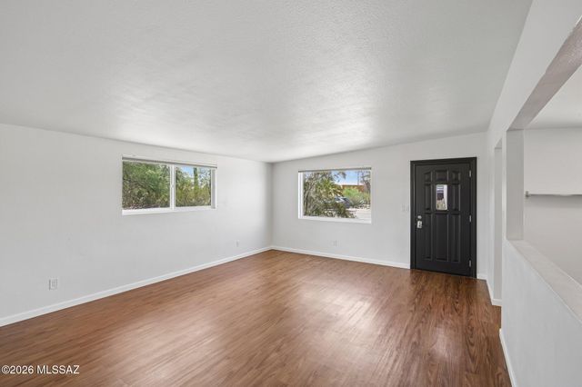 2441 W Wagon Wheels Drive, Tucson, AZ 85745