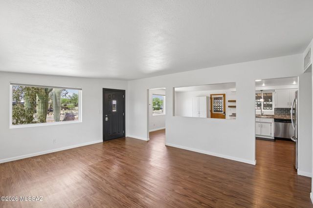 2441 W Wagon Wheels Drive, Tucson, AZ 85745