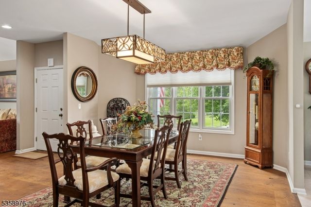 2 Turnberry Ln, Hardyston Twp., NJ 07419