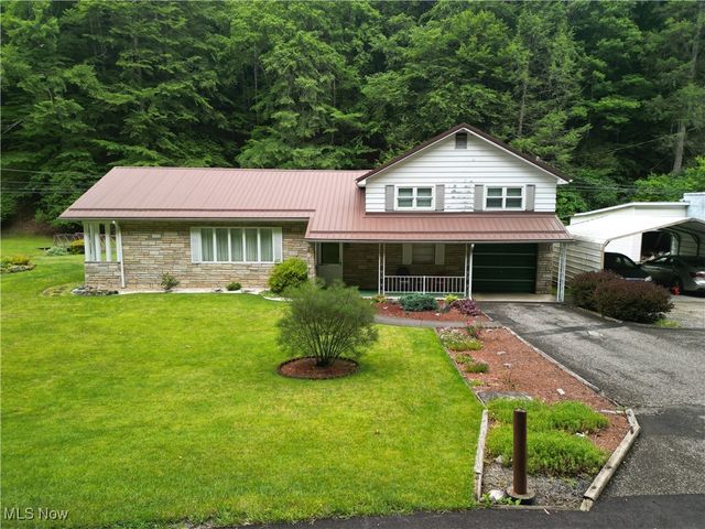 13088 Clay Highway, Lizemores, WV 25125