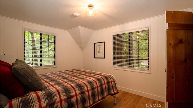 27820 Rainbow Drive, Lake Arrowhead, CA 92352