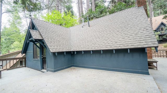 27820 Rainbow Drive, Lake Arrowhead, CA 92352