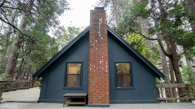27820 Rainbow Drive, Lake Arrowhead, CA 92352