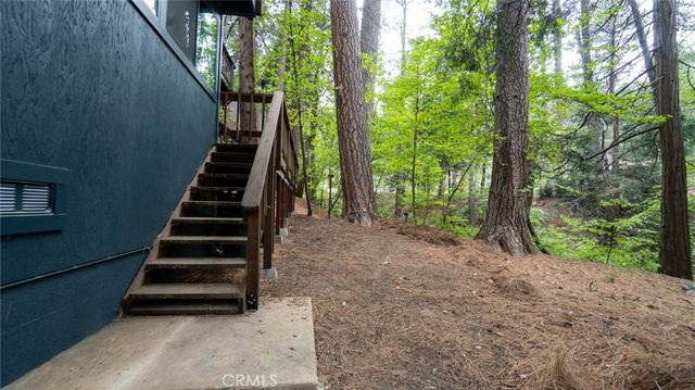 27820 Rainbow Drive, Lake Arrowhead, CA 92352