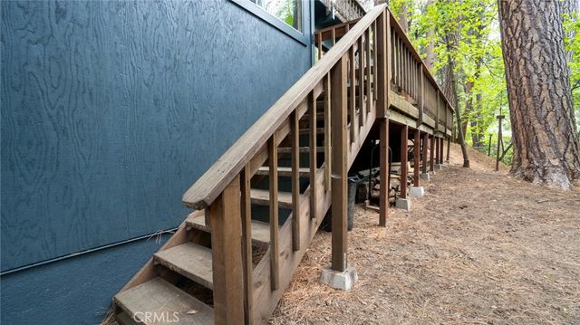 27820 Rainbow Drive, Lake Arrowhead, CA 92352