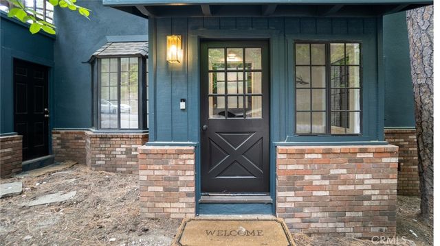 27820 Rainbow Drive, Lake Arrowhead, CA 92352