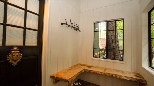 27820 Rainbow Drive, Lake Arrowhead, CA 92352