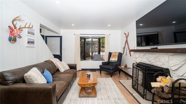 27820 Rainbow Drive, Lake Arrowhead, CA 92352