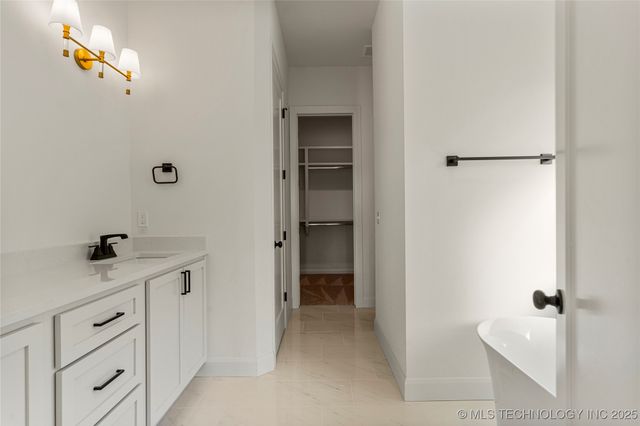 2968 E 146th Place S, Bixby, OK 74008