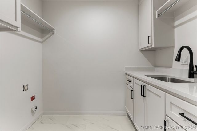 2968 E 146th Place S, Bixby, OK 74008