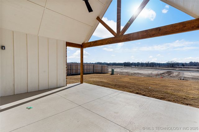 2968 E 146th Place S, Bixby, OK 74008