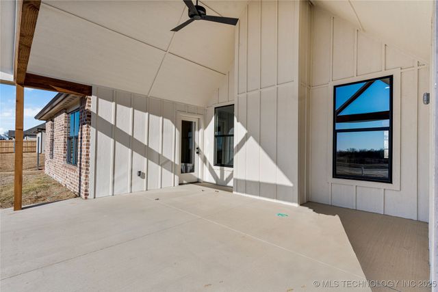 2968 E 146th Place S, Bixby, OK 74008