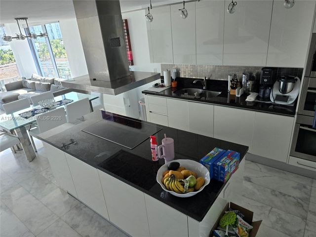 2950 NE 188th Street 501, Aventura, FL 33180
