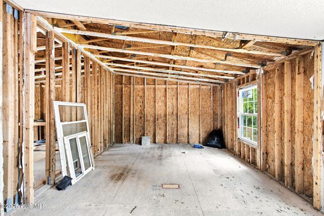 265 Riverview Drive, Burgaw, NC 28425