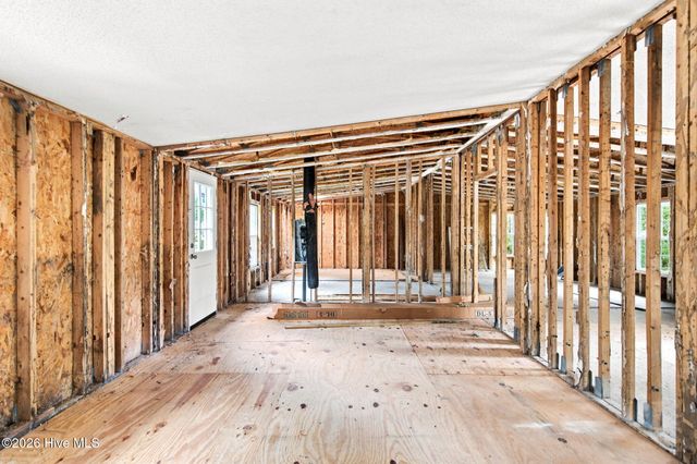 265 Riverview Drive, Burgaw, NC 28425