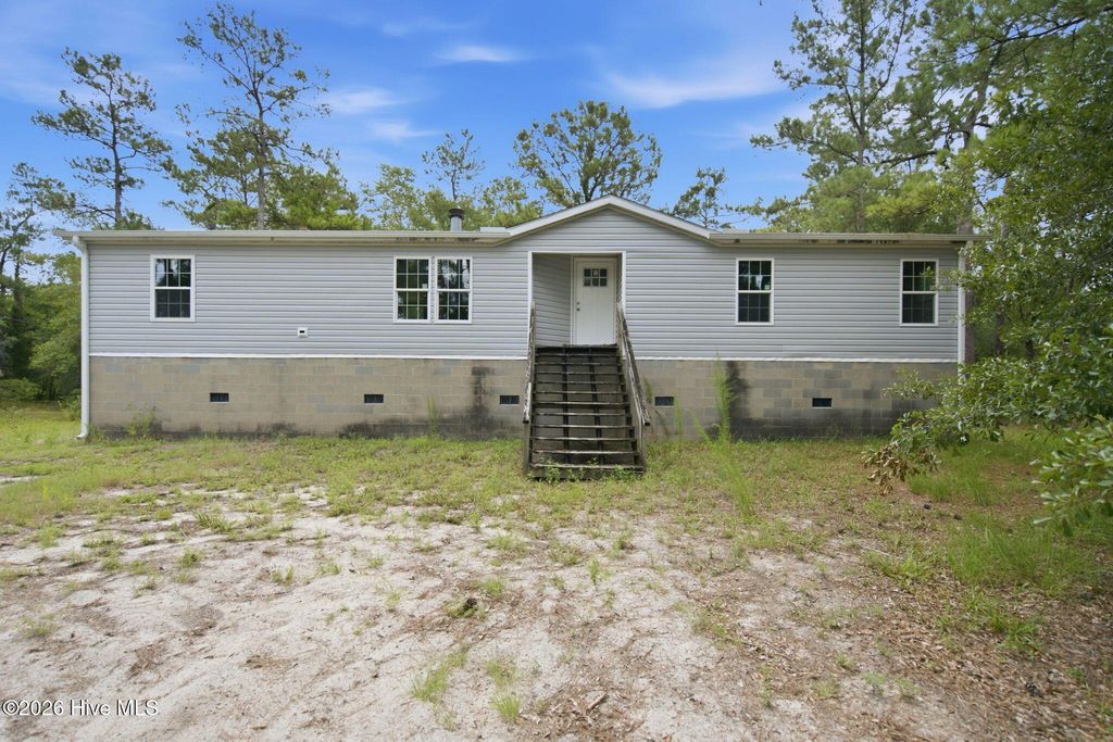 265 Riverview Drive, Burgaw, NC 28425