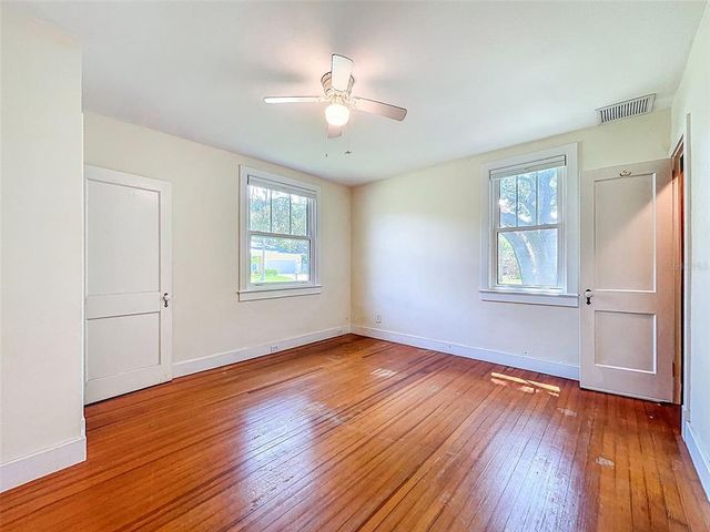 320 BROADWAY, Dunedin, FL 34698