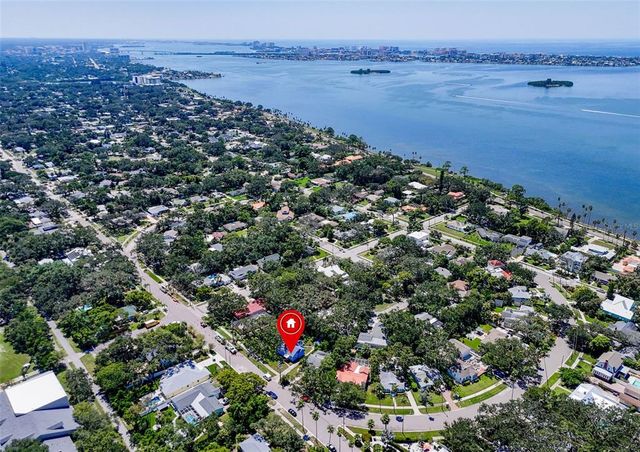 320 BROADWAY, Dunedin, FL 34698