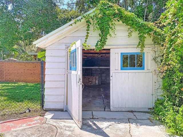 320 BROADWAY, Dunedin, FL 34698