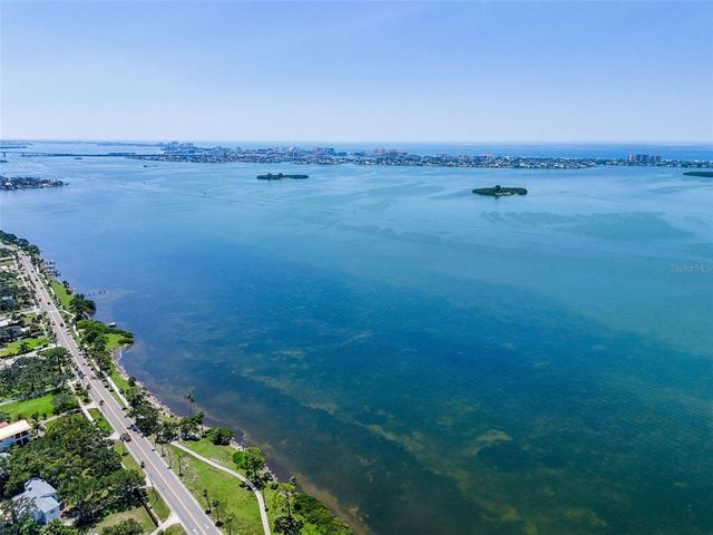 320 BROADWAY, Dunedin, FL 34698