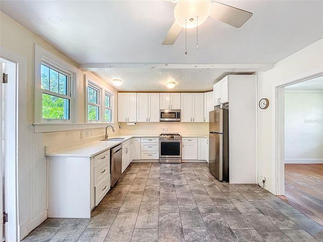 320 BROADWAY, Dunedin, FL 34698