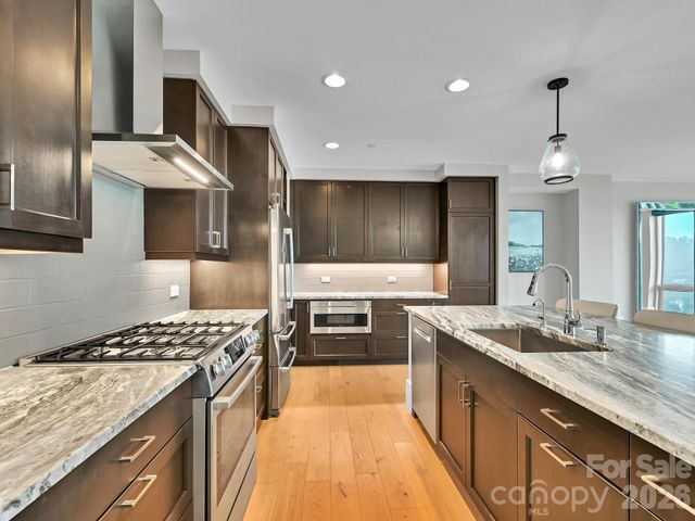 7 Patton Avenue 1805, Asheville, NC 28801