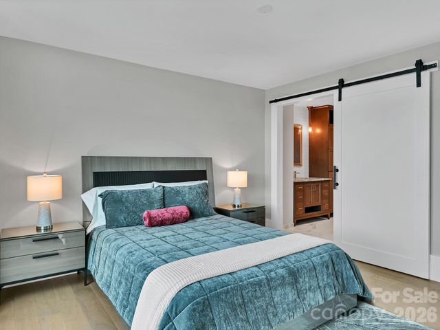 7 Patton Avenue 1805, Asheville, NC 28801