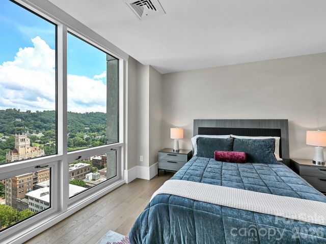 7 Patton Avenue 1805, Asheville, NC 28801