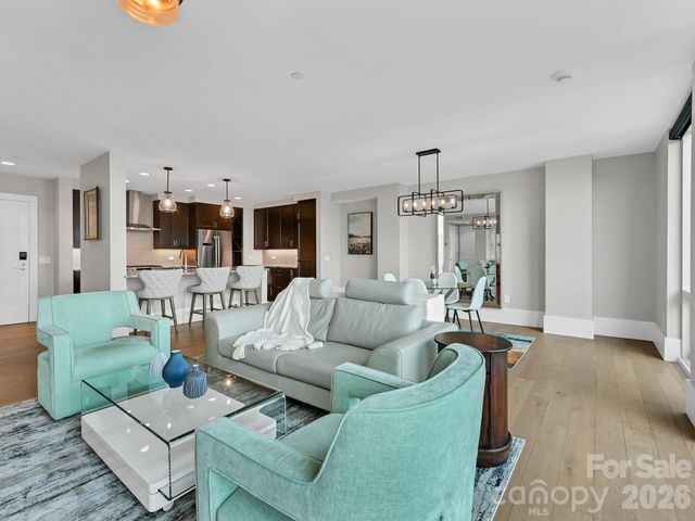 7 Patton Avenue 1805, Asheville, NC 28801