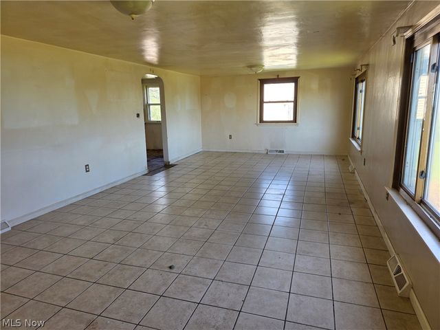 5491 Bye Road, East Palestine, OH 44413