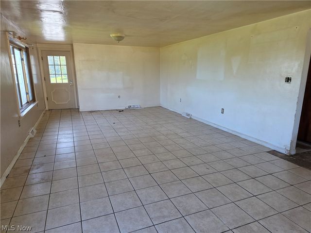 5491 Bye Road, East Palestine, OH 44413