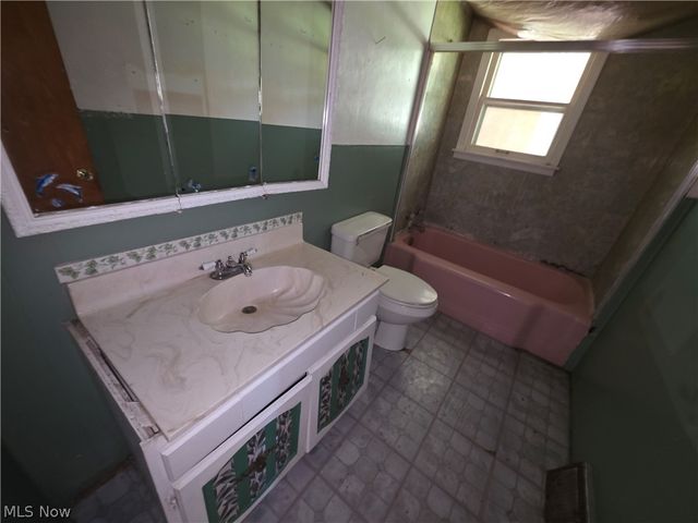 5491 Bye Road, East Palestine, OH 44413